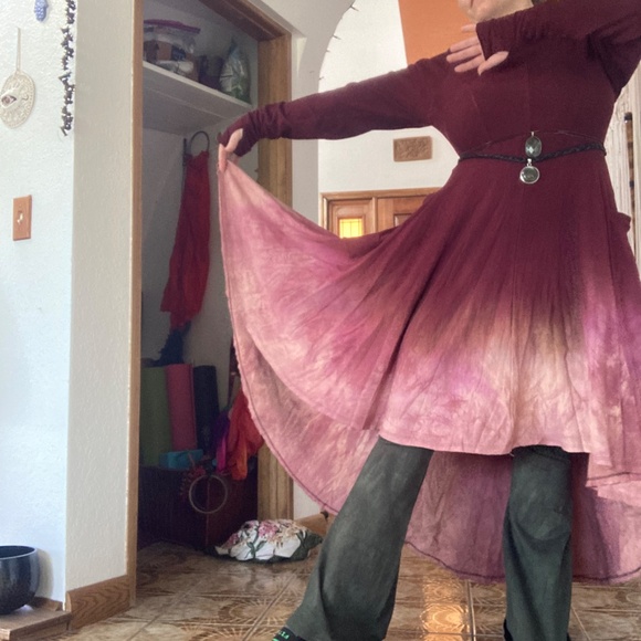 Rabbits Path Hooded Pocket Dress - Picture 8 of 9